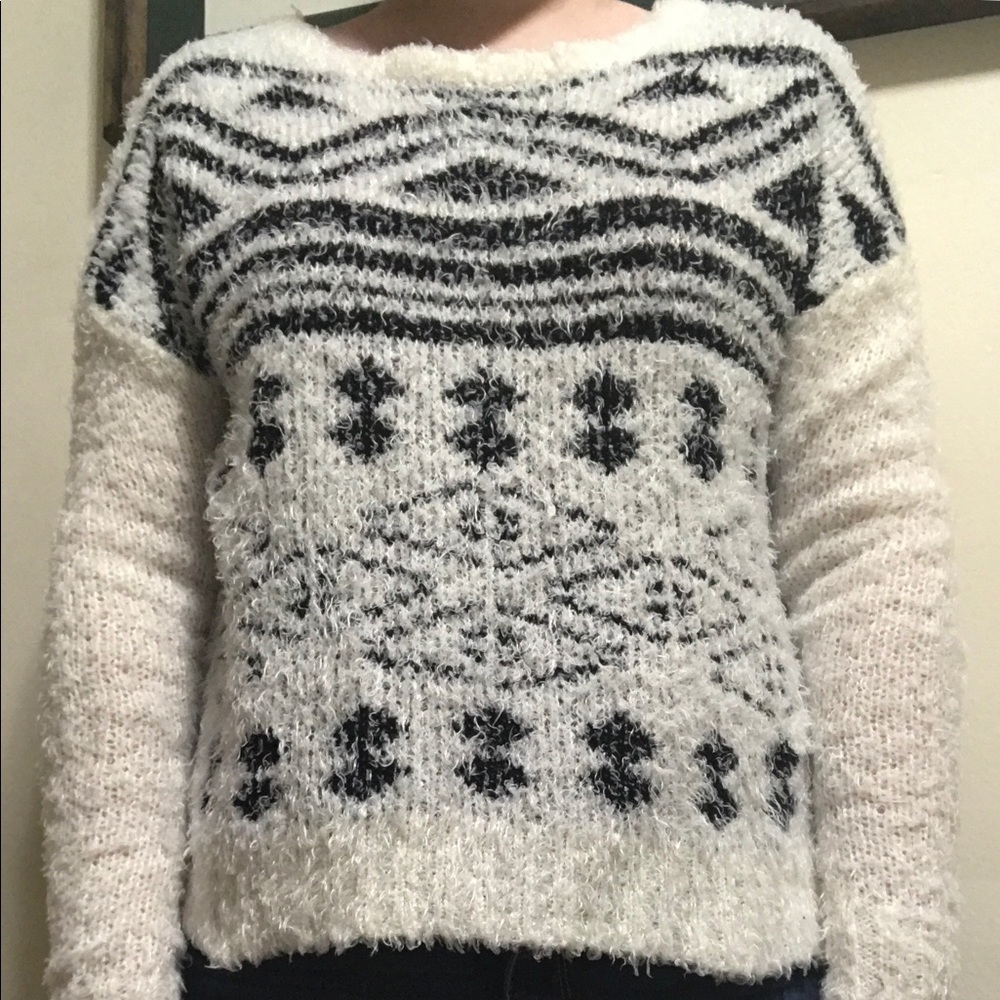 Mudd S B&W Sweater